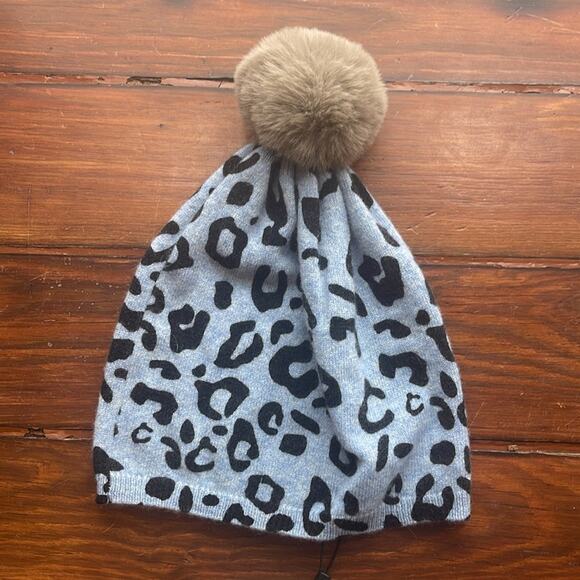 NWT Scott & Scott 100% cashmere leopard print puff ball winter knit beanie hat - Picture 5 of 5